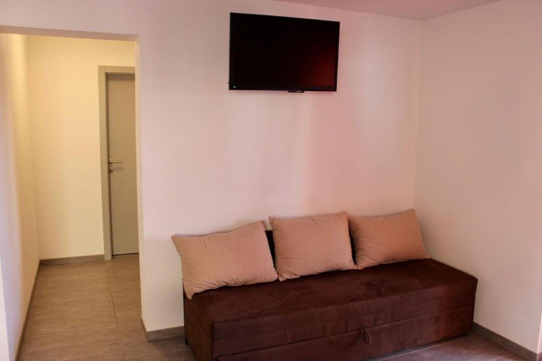 מדולין Filipovic Apartmani מראה חיצוני תמונה